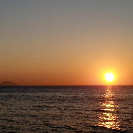 La Petite Maison Panzió Santa Domenica