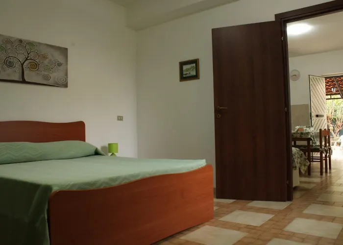 לינה וארוחת בוקר La Petite Maison